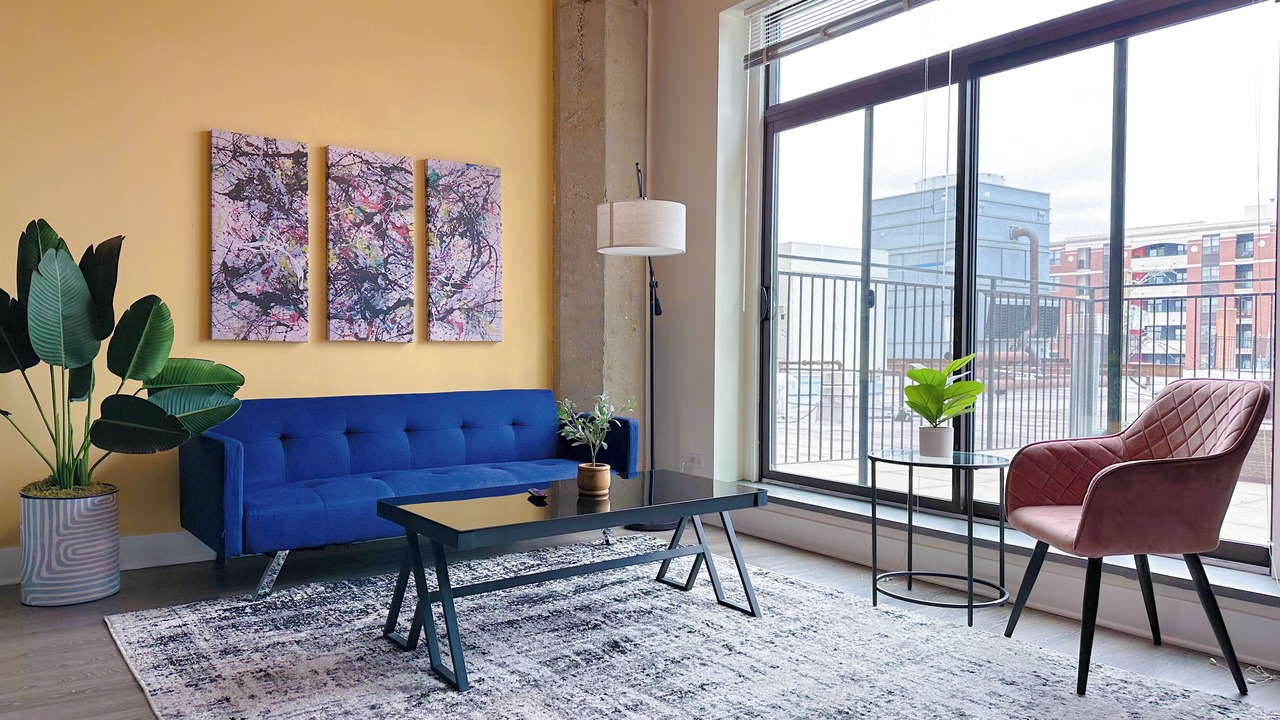 Photo of Livingroom in Near South Side