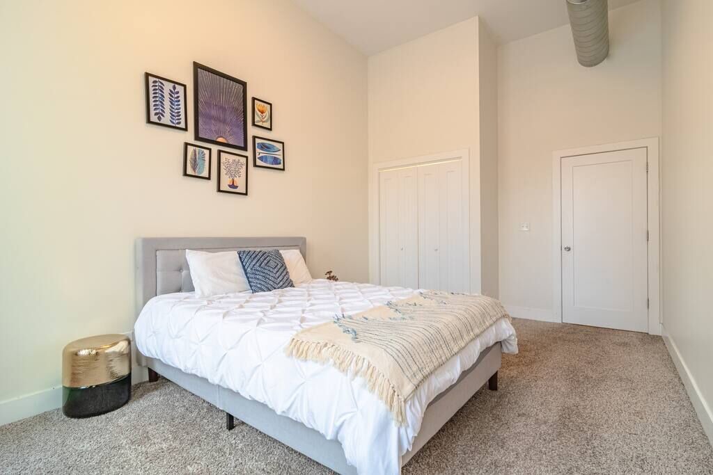 Photo of Bedroom in Near South Side