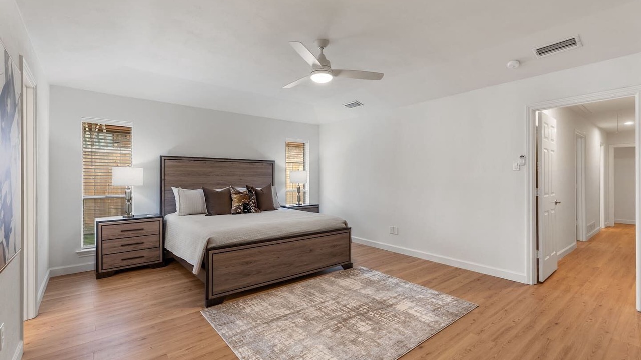 Photo of Bedroom in Far North Dallas