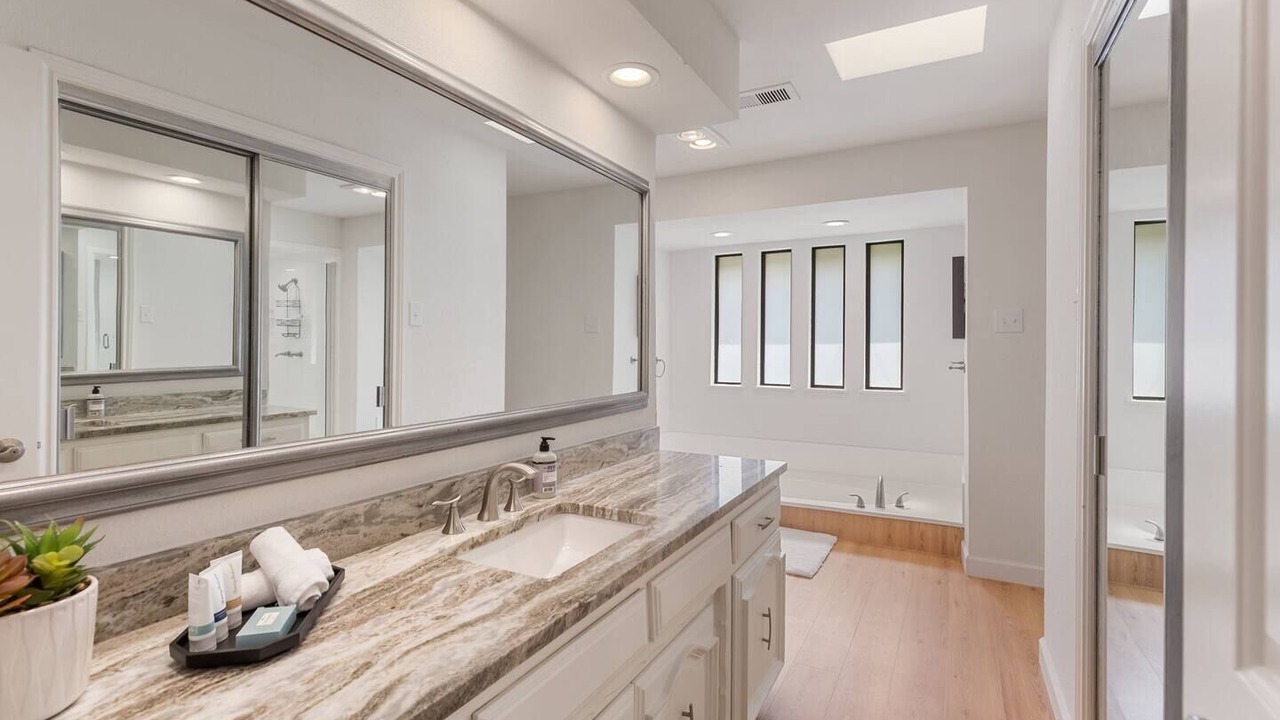 Photo of Bathroom in Far North Dallas