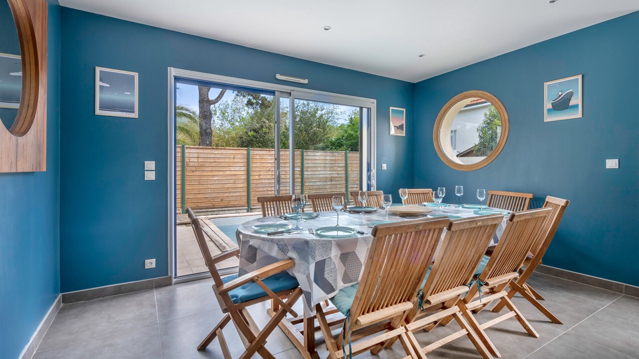 Photo of Others in Saint-Marc-sur-Mer