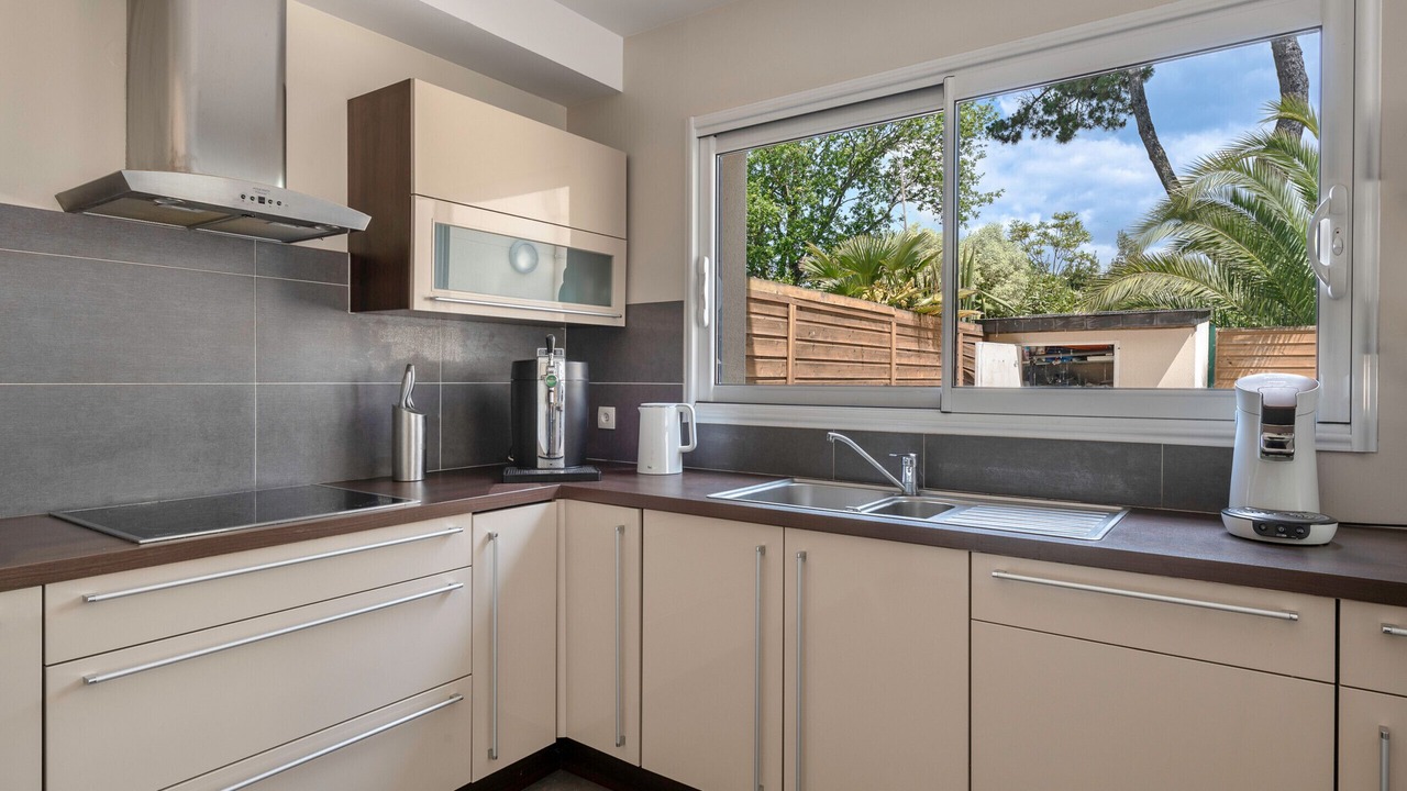 Photo of Kitchen in Saint-Marc-sur-Mer