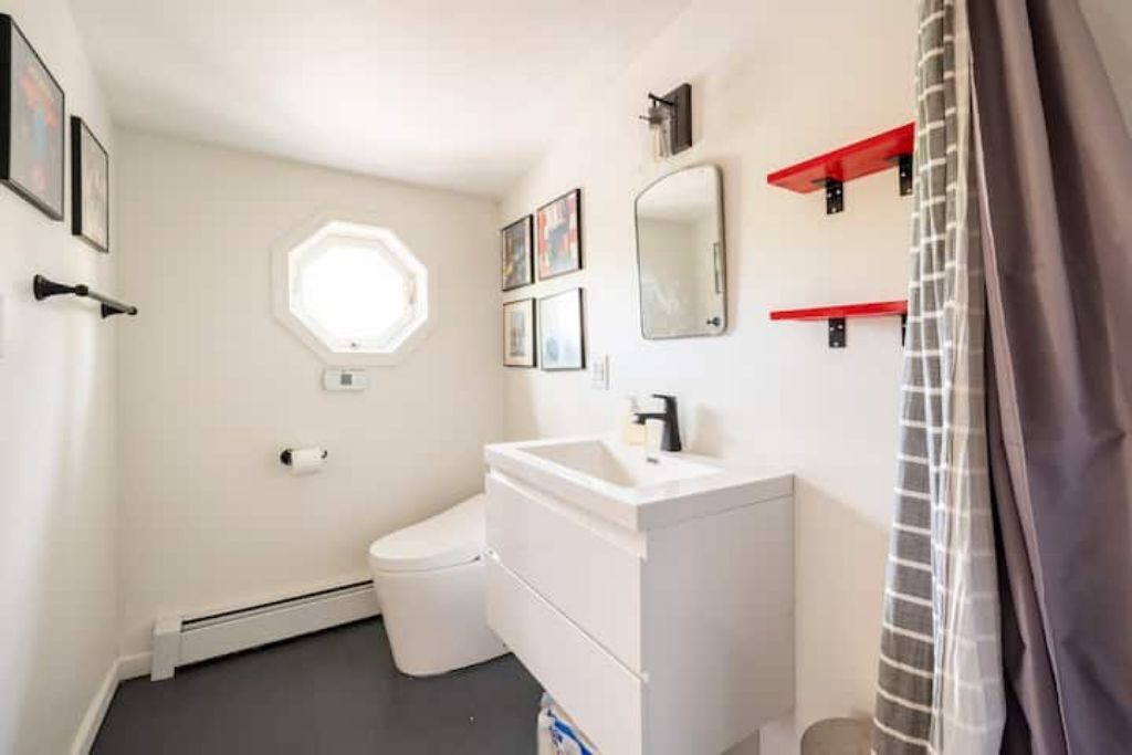 Photo of Bathroom in Catskill