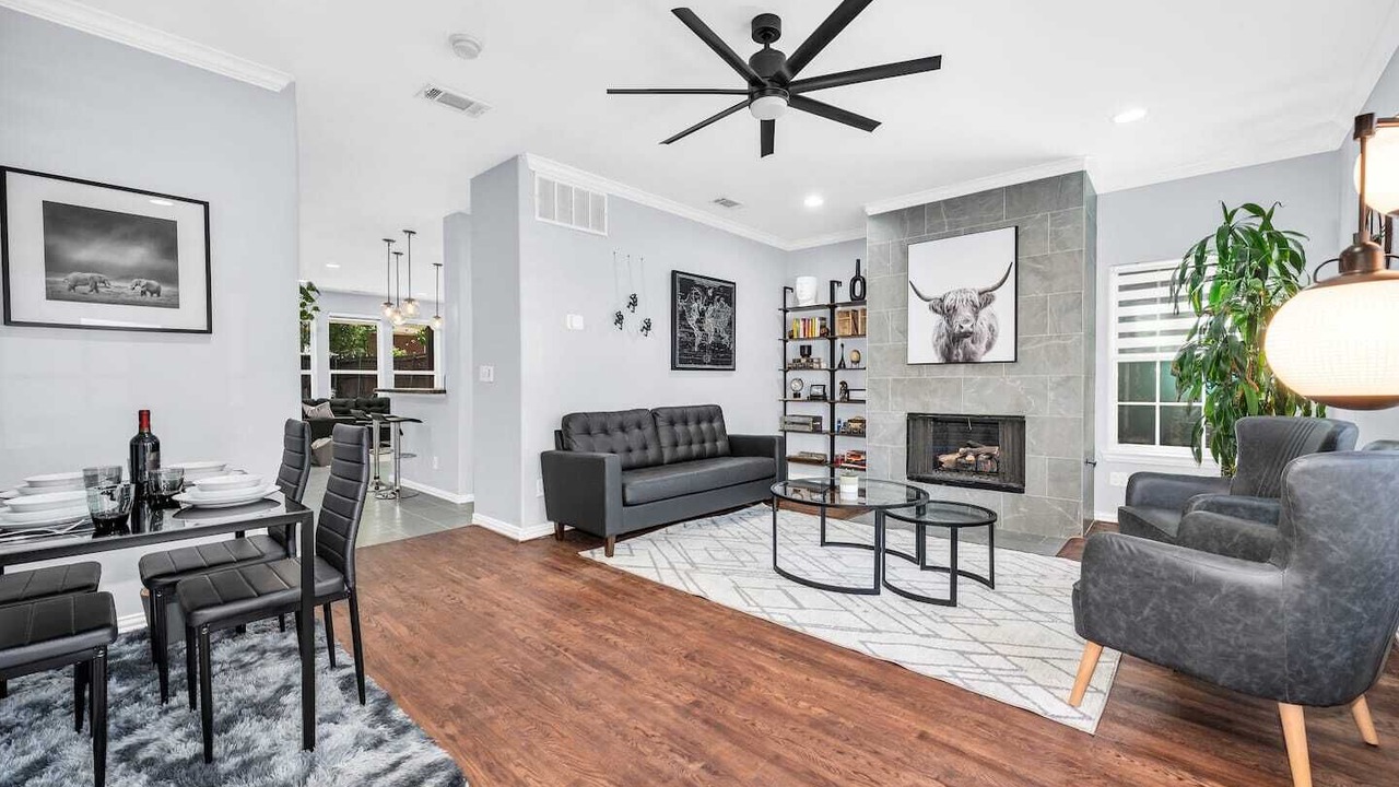 Photo of Livingroom in Dallas
