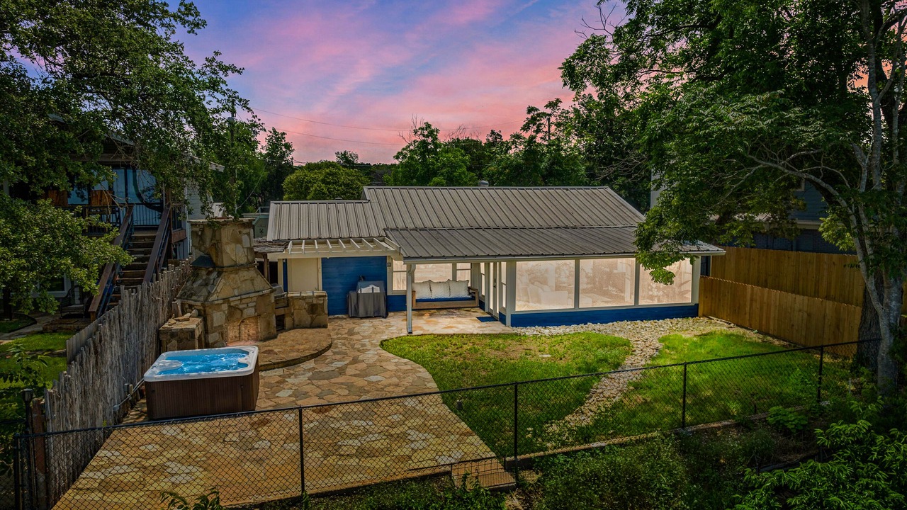 Photo of Outdoor in Whitney