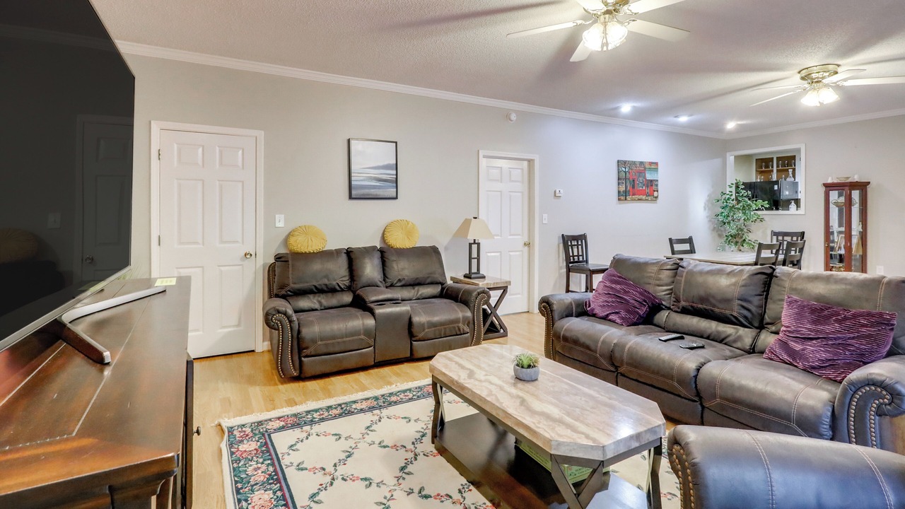 Photo of Livingroom in Watkinsville