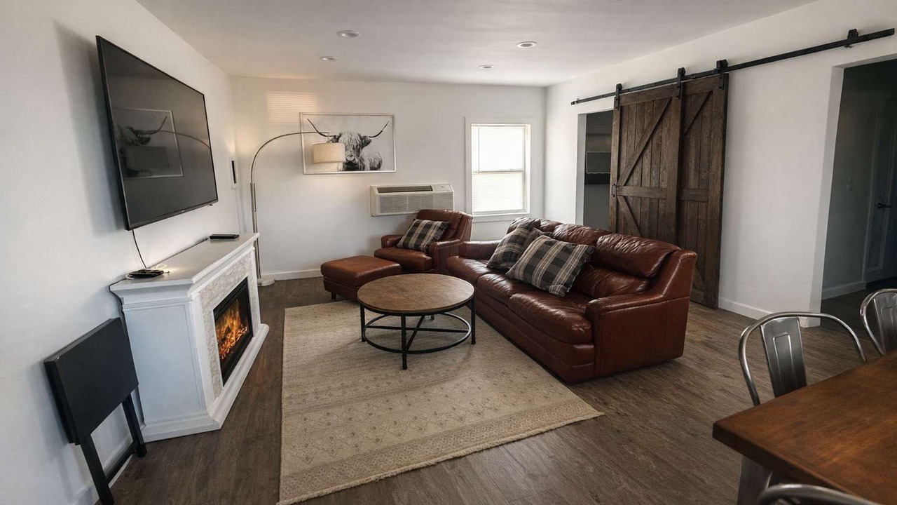 Photo of Livingroom in Fox Valley