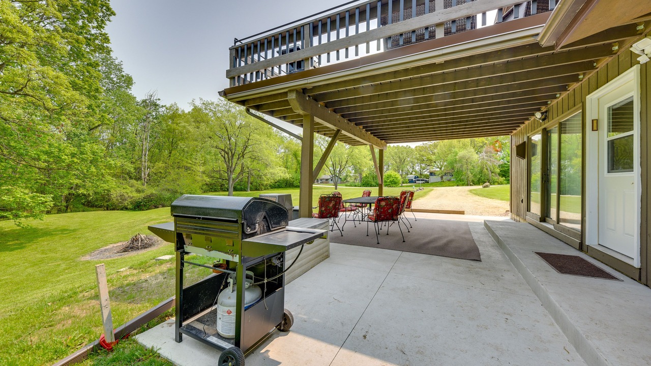 Photo of Outdoor in Bassett