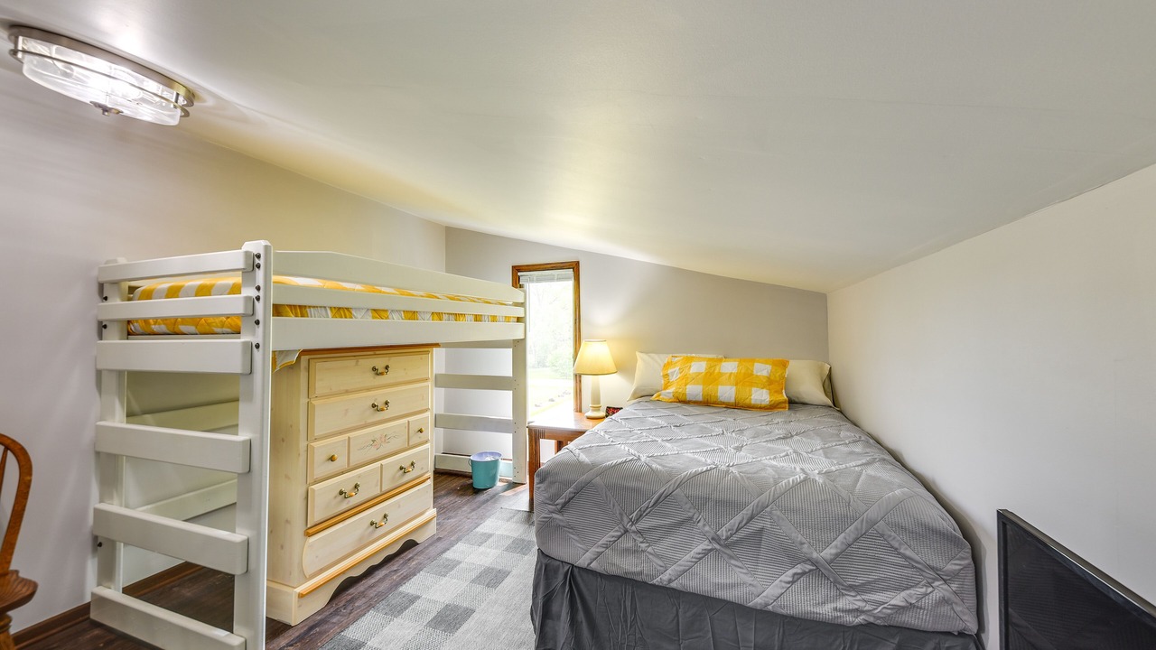 Photo of Bedroom in Bassett