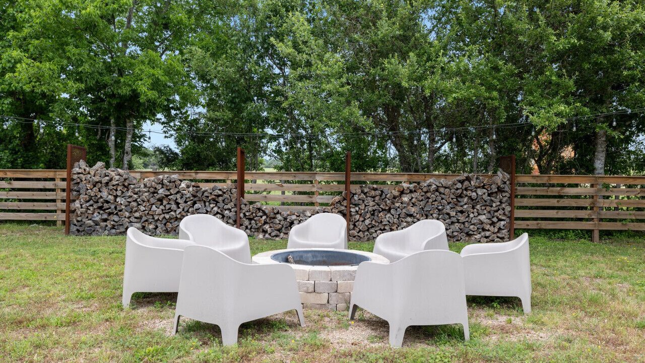 Photo of Outdoor in Round Top