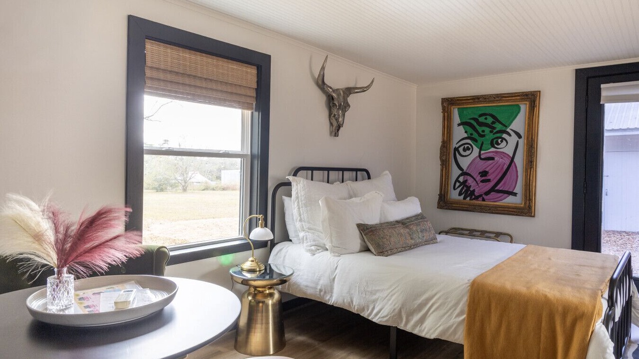 Photo of Bedroom in Round Top