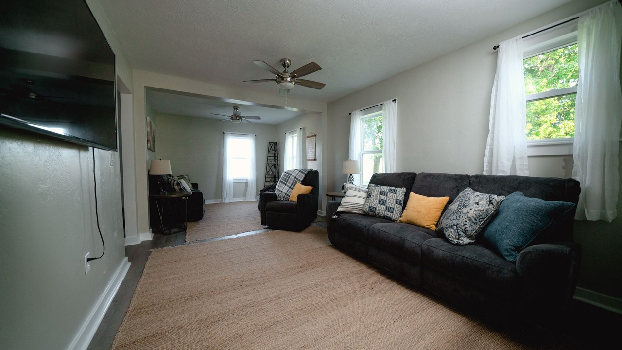 Photo of Livingroom in Elkland