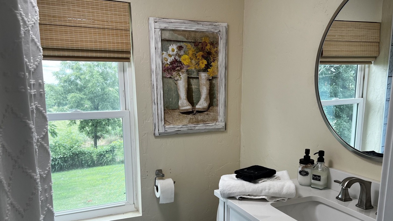 Photo of Bathroom in Elkland