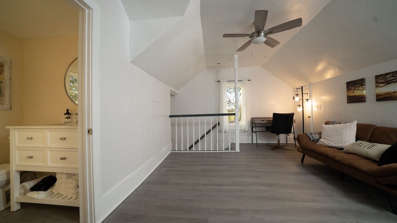 Photo of Livingroom in Elkland