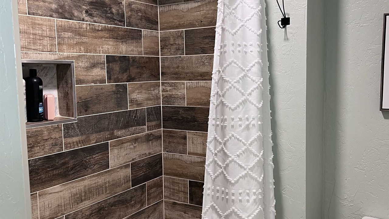 Photo of Bathroom in Elkland