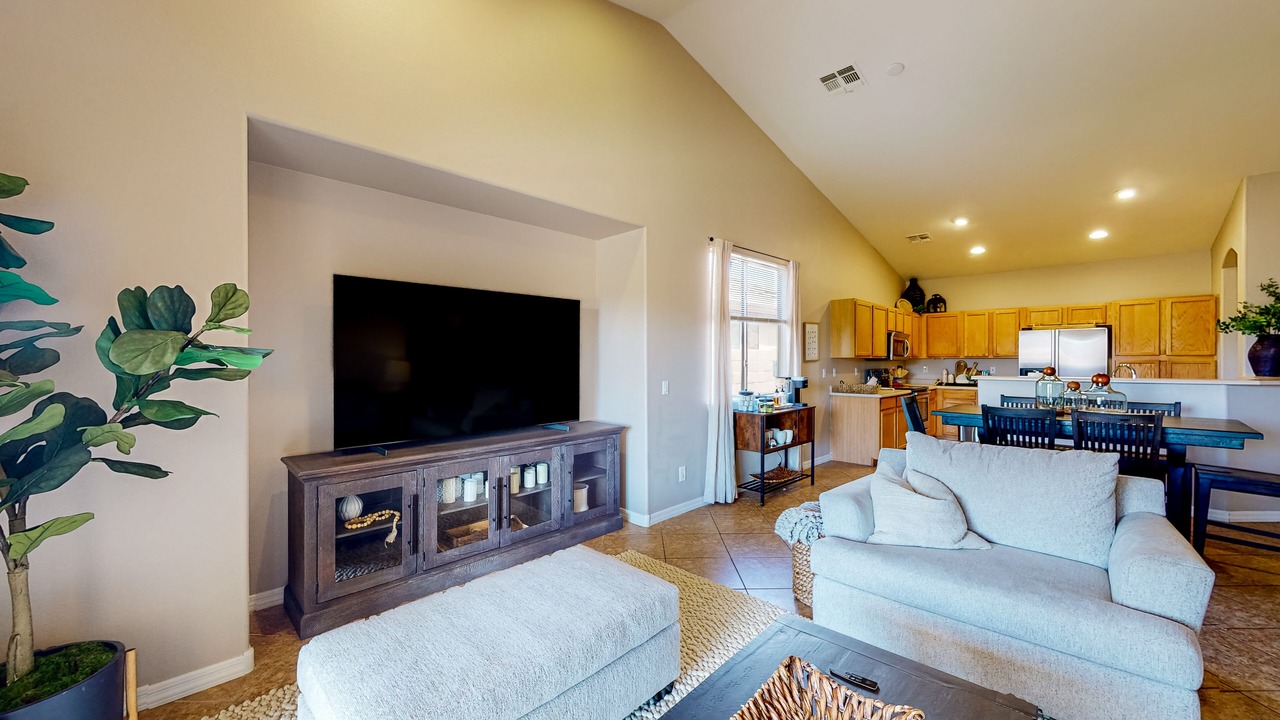 Photo of Livingroom in Coldwater Springs