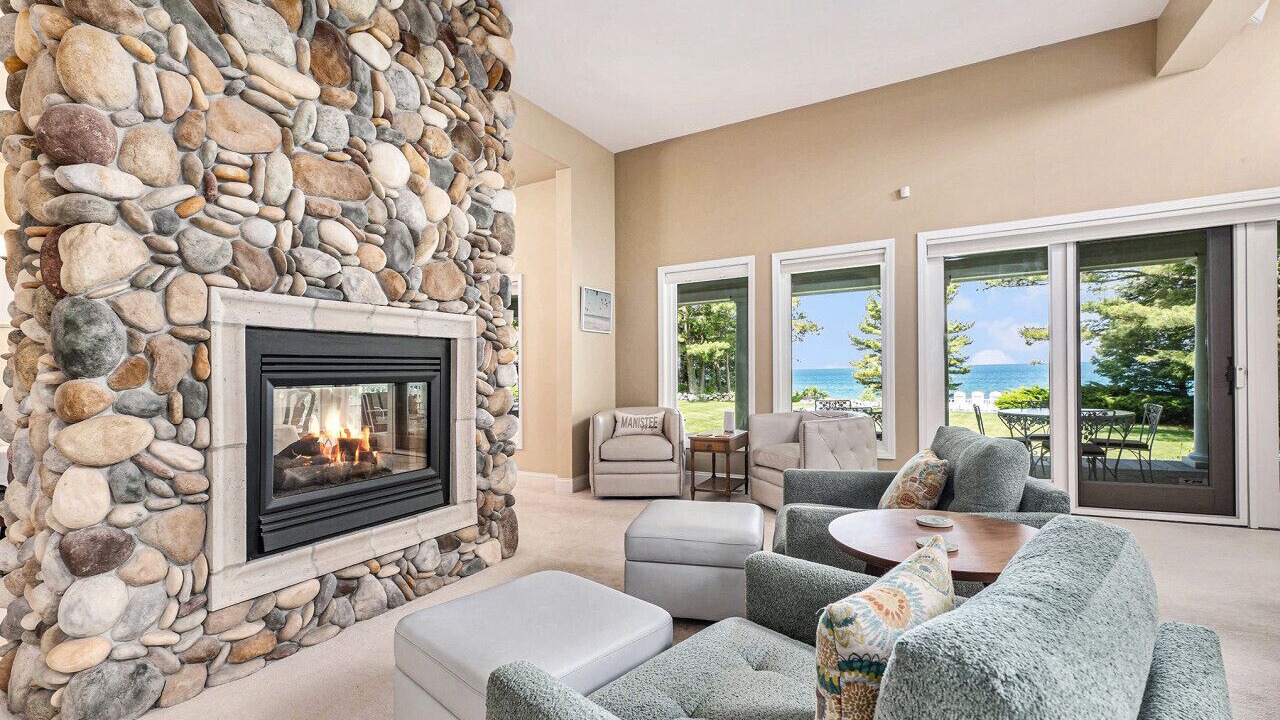 Photo of Livingroom in Manistee