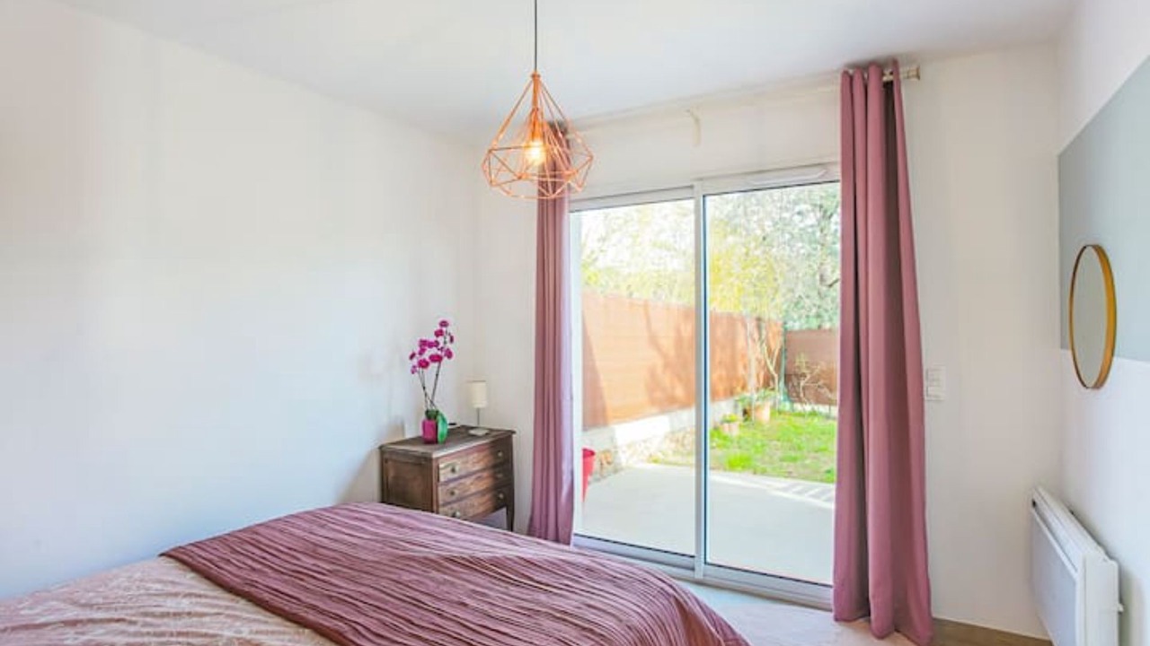 Photo of Bedroom in La Valette-du-Var