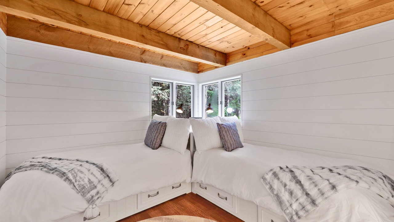 Photo of Bedroom in Tolland