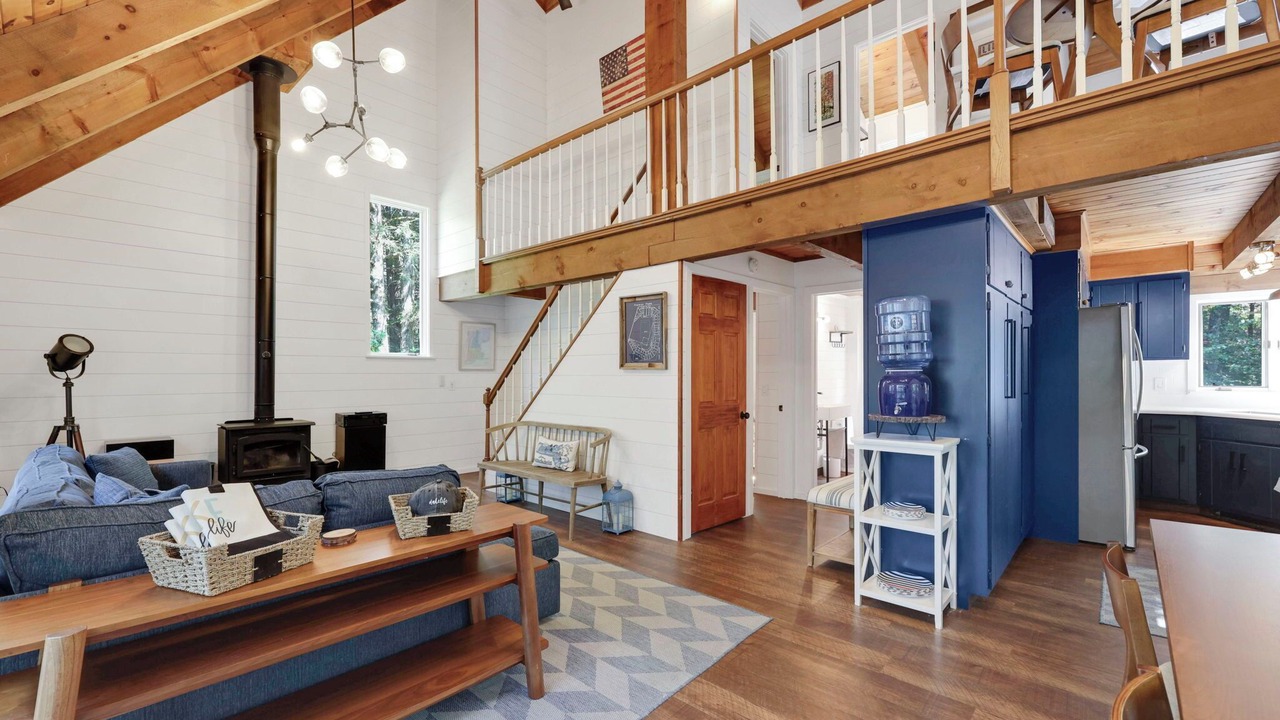 Photo of Livingroom in Tolland