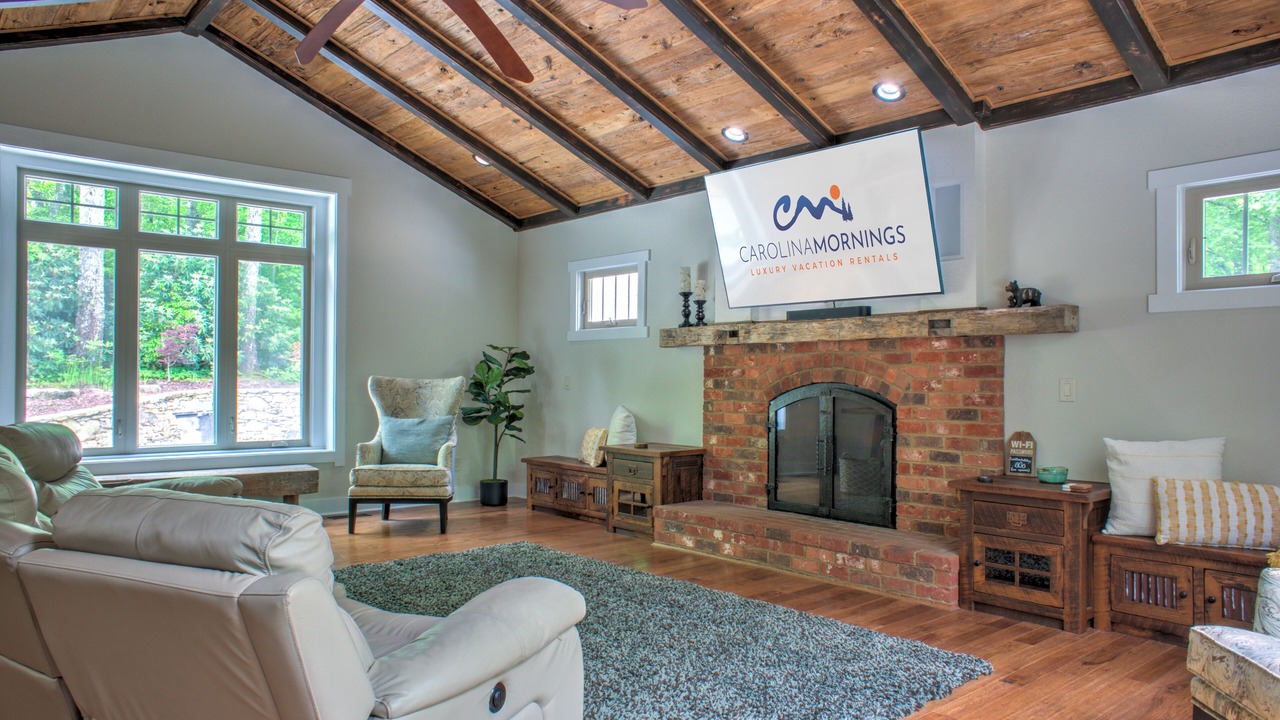 Photo of Livingroom in Hendersonville