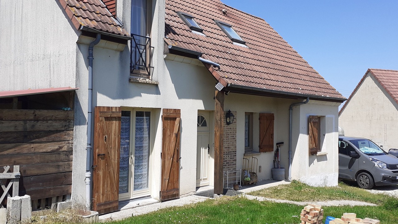 Photo of Outdoor in La Louptiere-Thenard