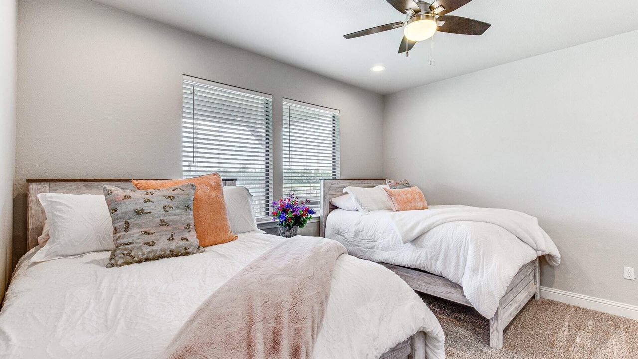 Photo of Bedroom in Hunt County