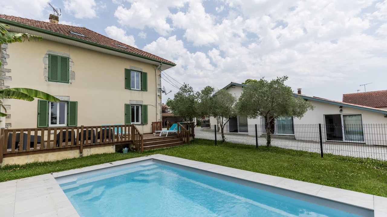 Photo of Outdoor in Saint-Lon-les-Mines