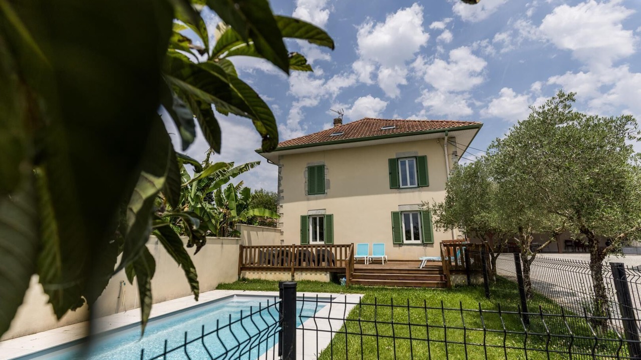 Photo of Outdoor in Saint-Lon-les-Mines