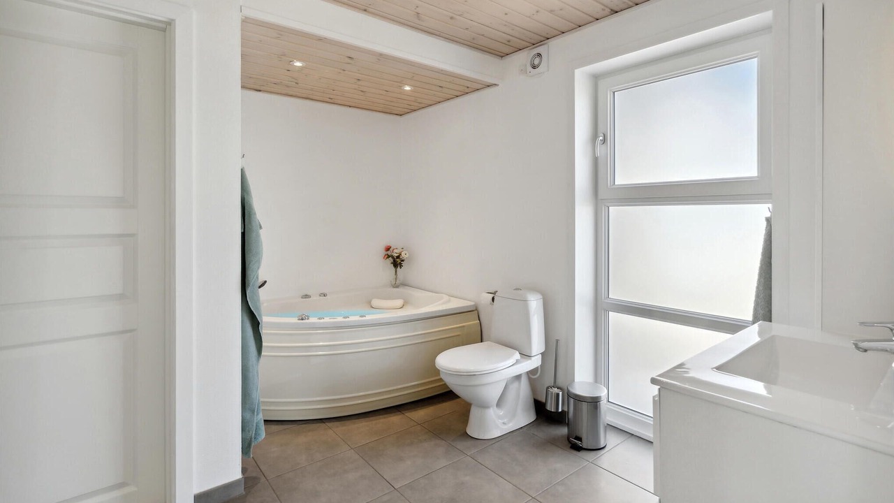 Photo of Bathroom in Skaerbaek