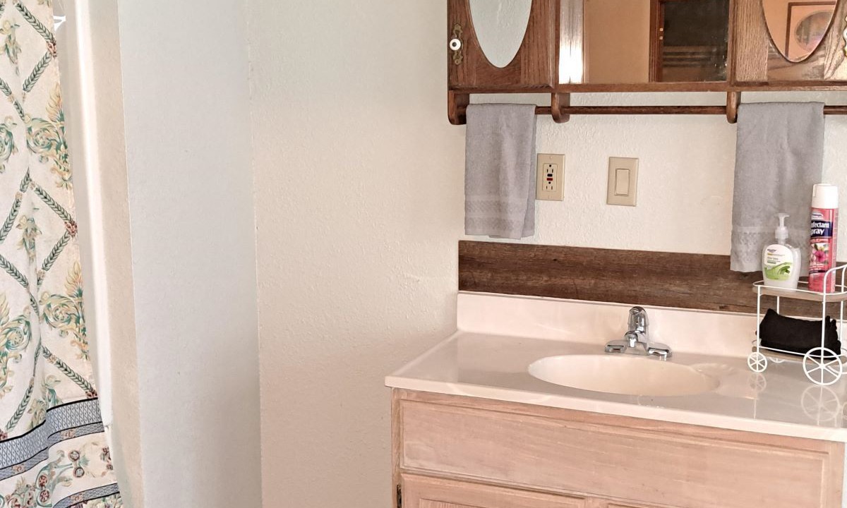 Photo of Bathroom in Seligman