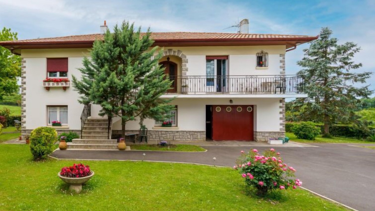 Photo of Others in Ahetze