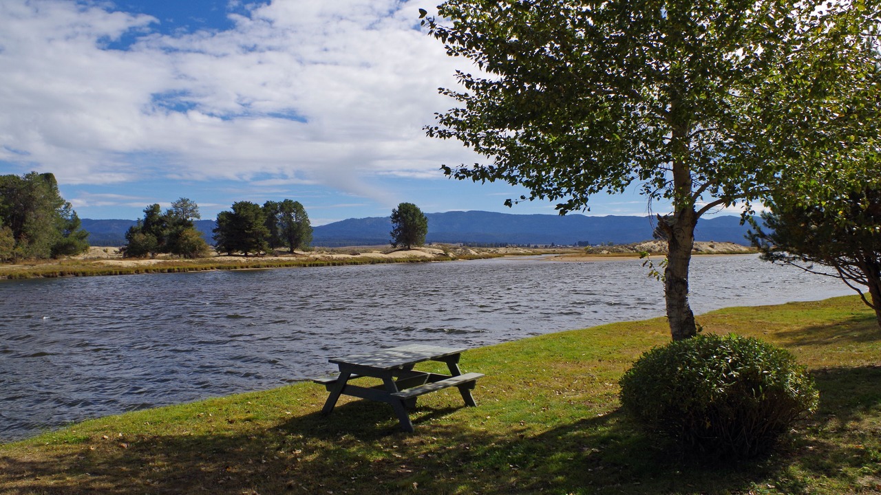 Photo of Others in Cascade