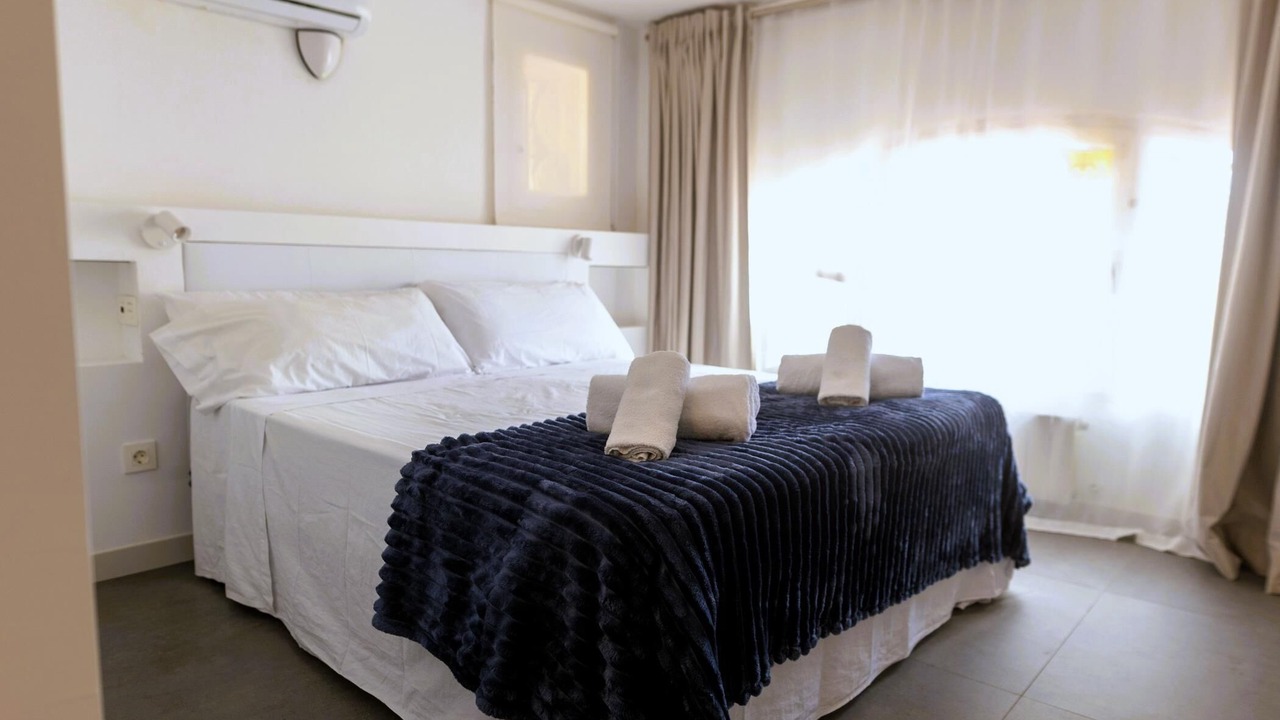 Photo of Bedroom in El Roc de Sant Gaieta