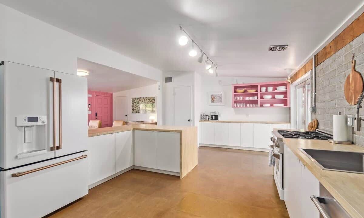 Photo of Kitchen in Camelback East