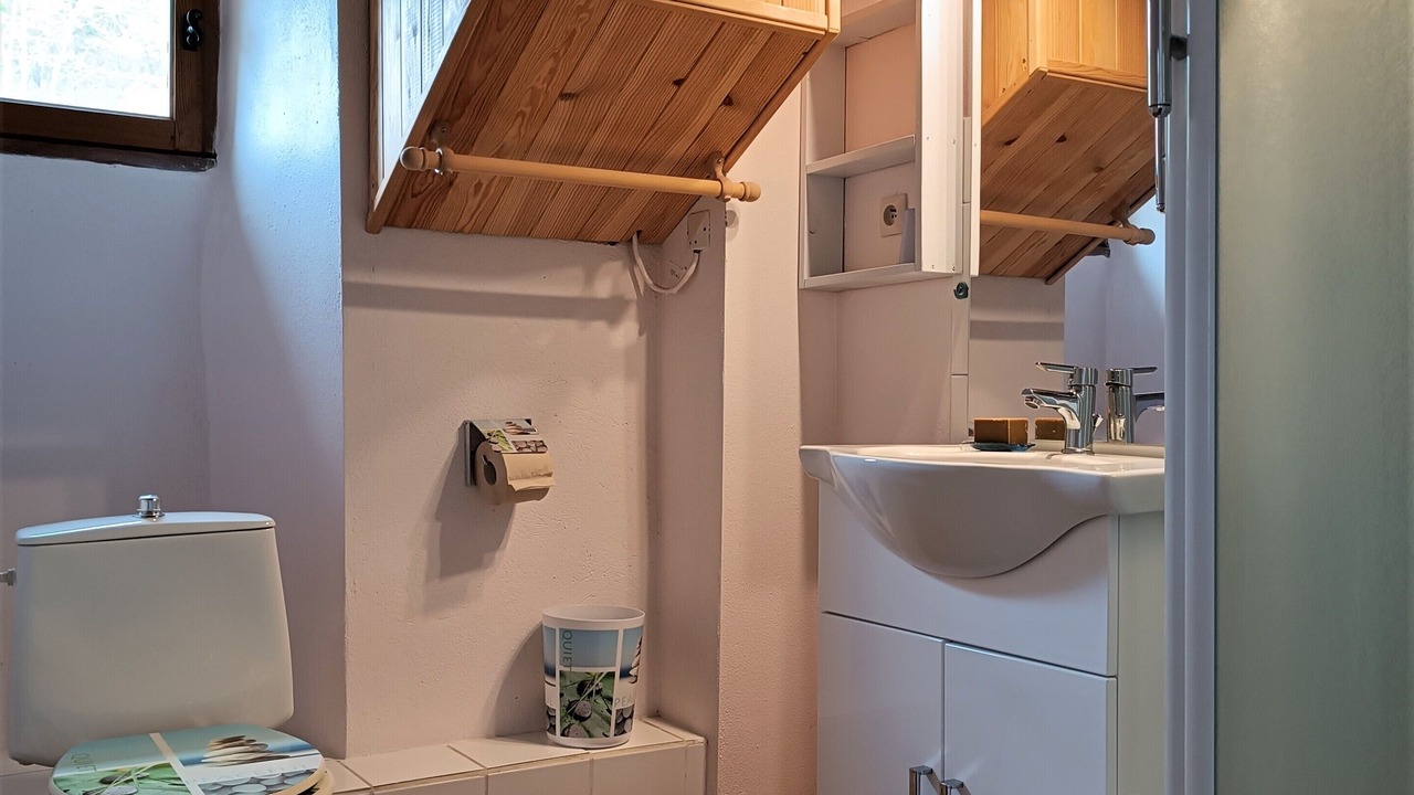 Photo of Bathroom in Gravieres