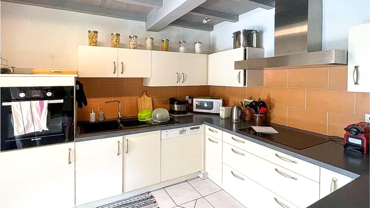 Photo of Others in Beraut