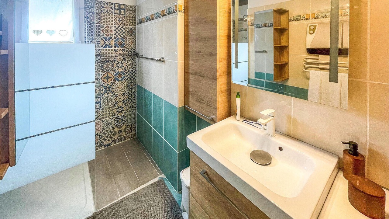 Photo of Bathroom in Beraut