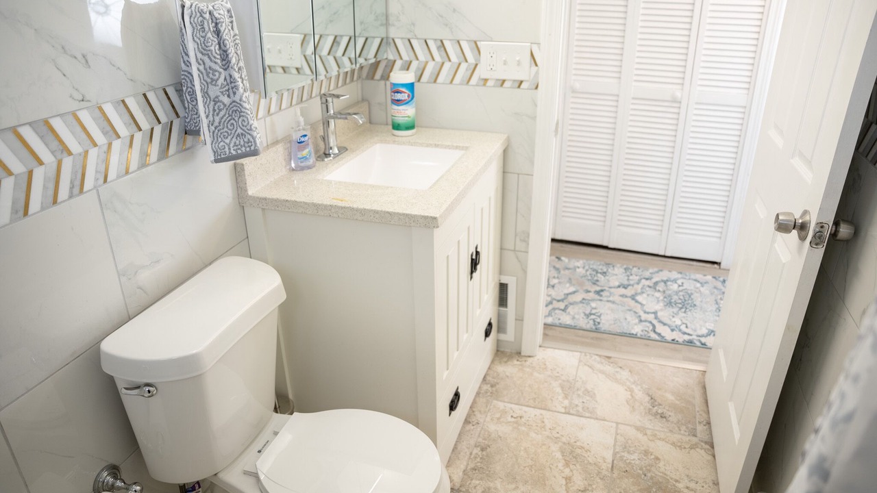 Photo of Bathroom in Romulus