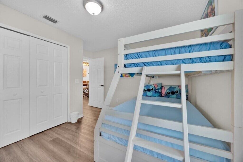 Photo of Others in Woodridge