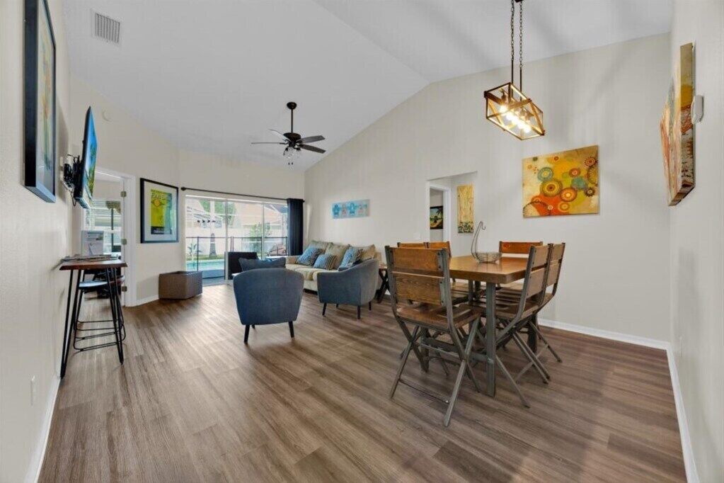 Photo of Others in Woodridge