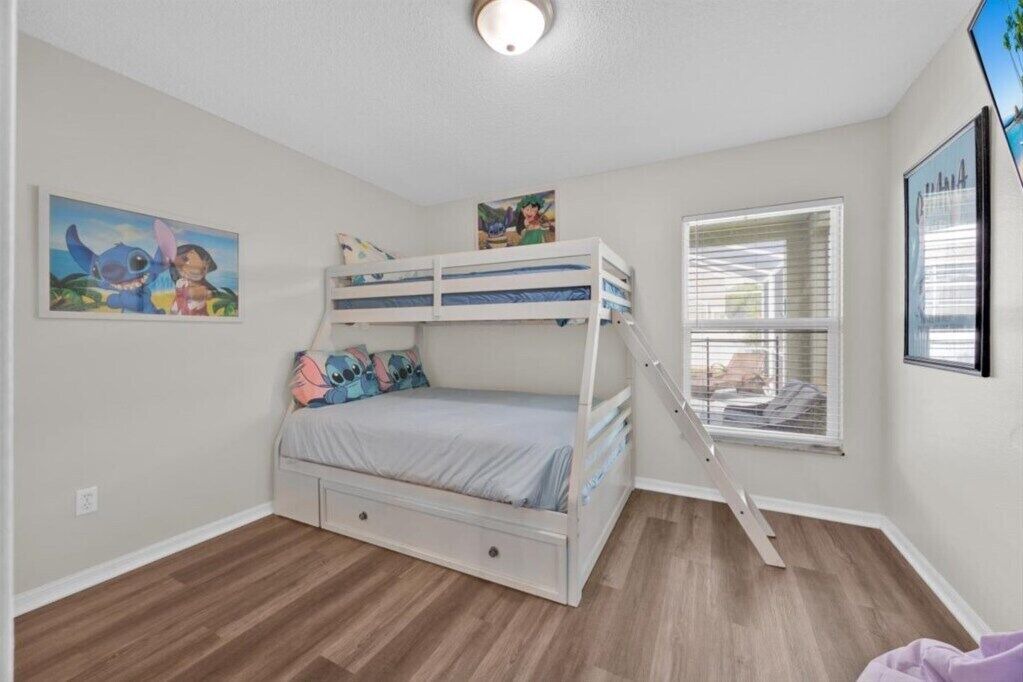 Photo of Others in Woodridge