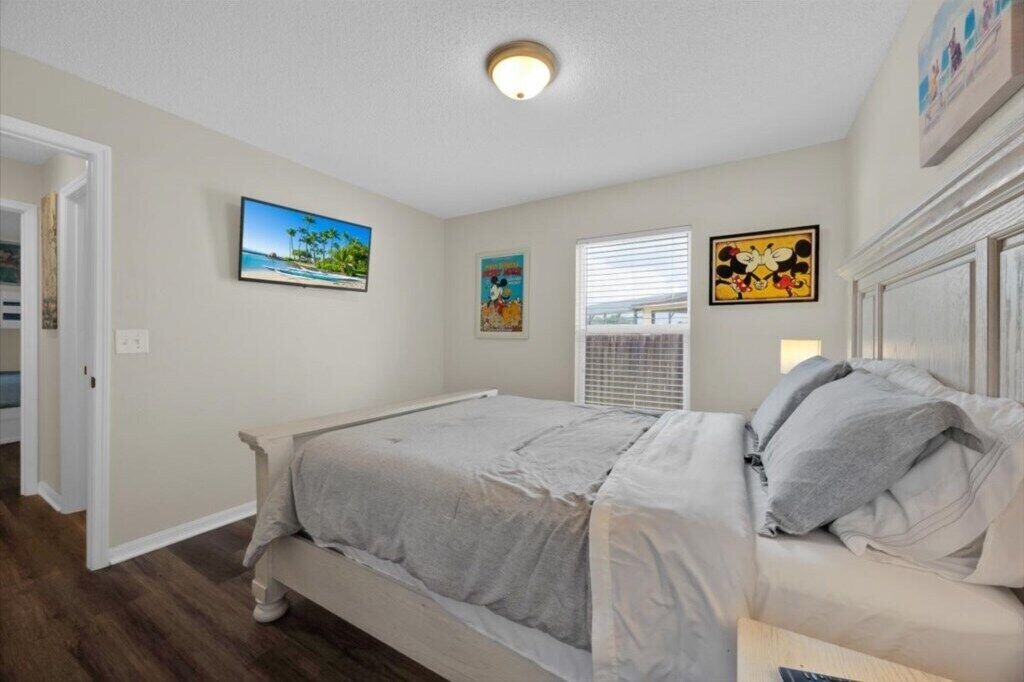 Photo of Others in Woodridge