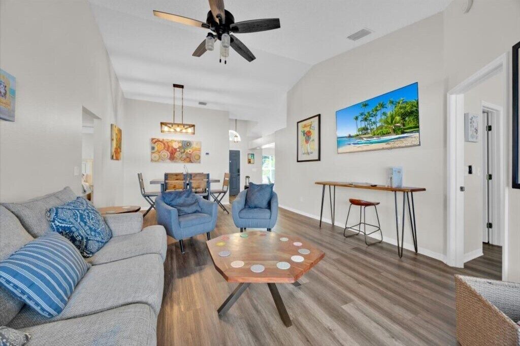 Photo of Others in Woodridge