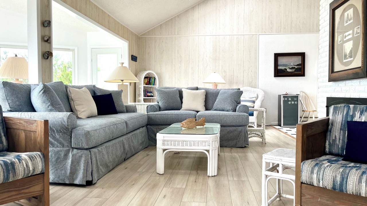 Photo of Livingroom in Loveladies