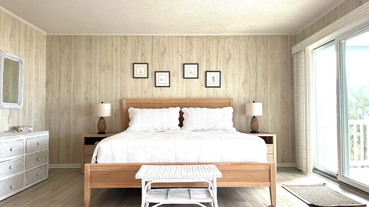 Photo of Bedroom in Loveladies