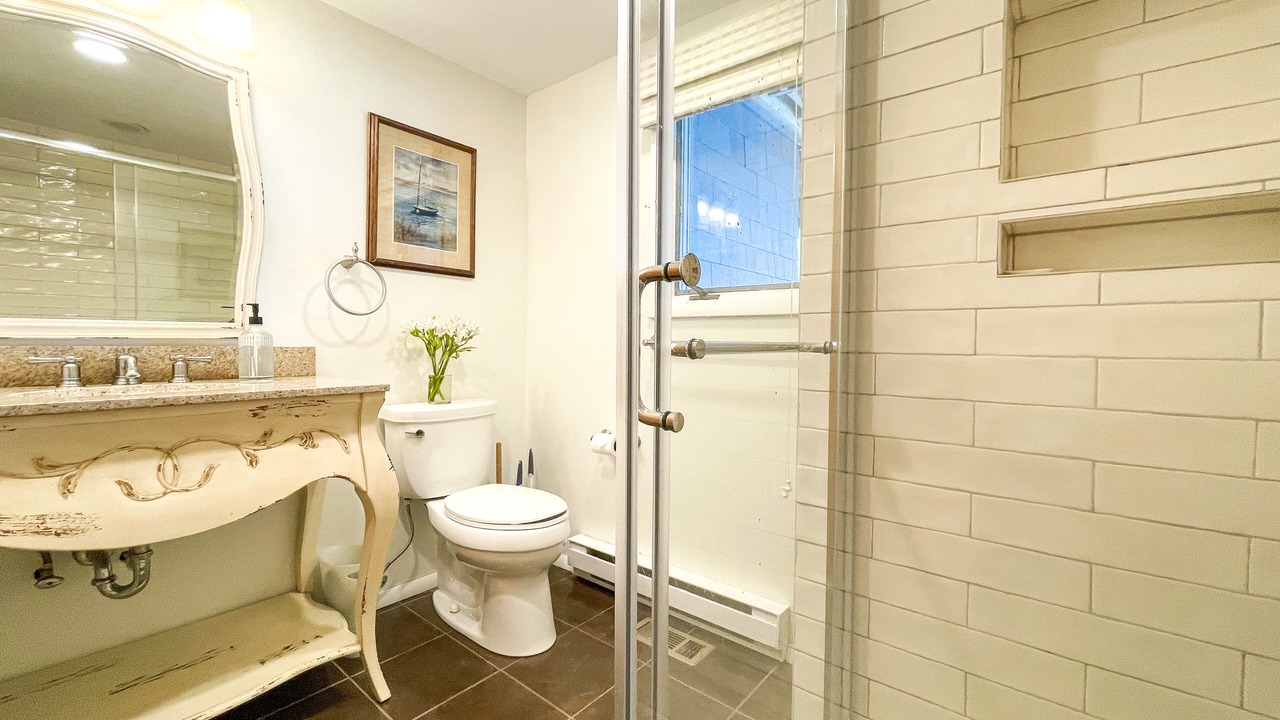 Photo of Bathroom in Loveladies