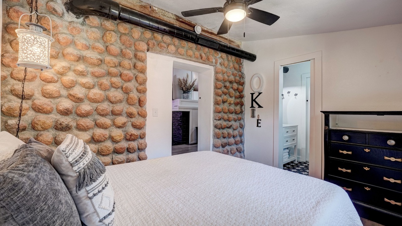 Photo of Bedroom in Medicine Park