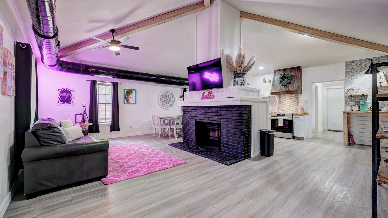Photo of Livingroom in Medicine Park