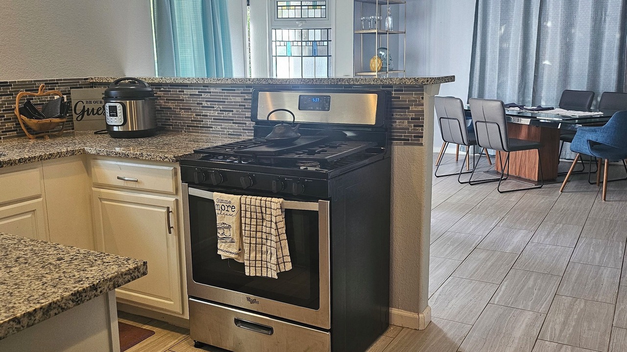 Photo of Kitchen in Montopolis